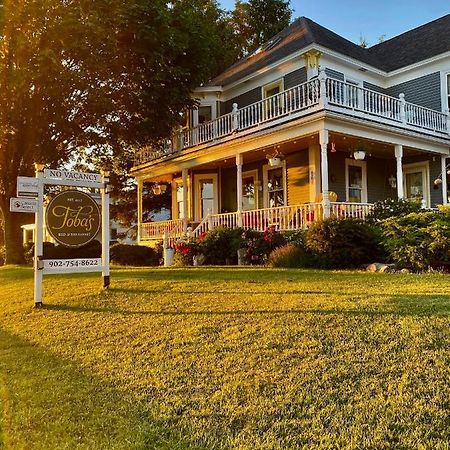 Toba'S Bed & Breakfast Lunenburg Exterior foto