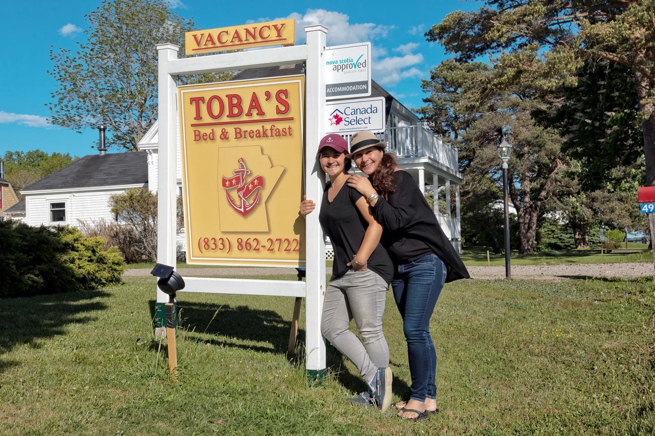 Toba'S Bed & Breakfast Lunenburg Exterior foto